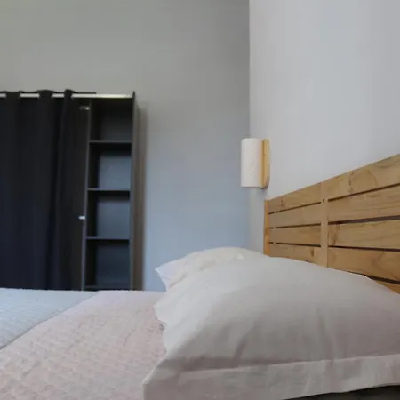 Pensión Du' Passi Dal Centro 3*