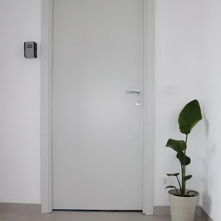 ゲストハウス Du' Passi Dal Centro