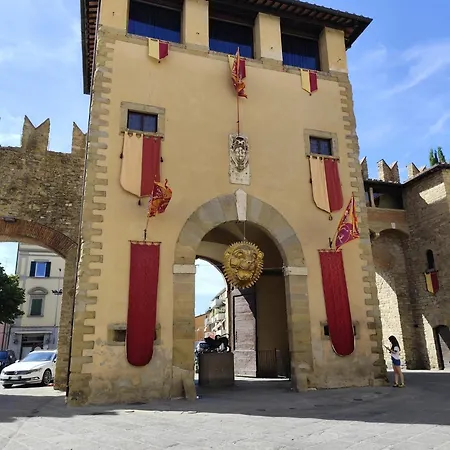 Du' Passi Dal Centro Pensión Arezzo