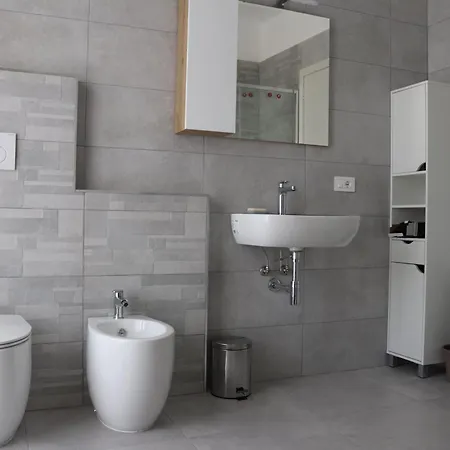 Affittacamere Du' Passi Dal Centro 3*